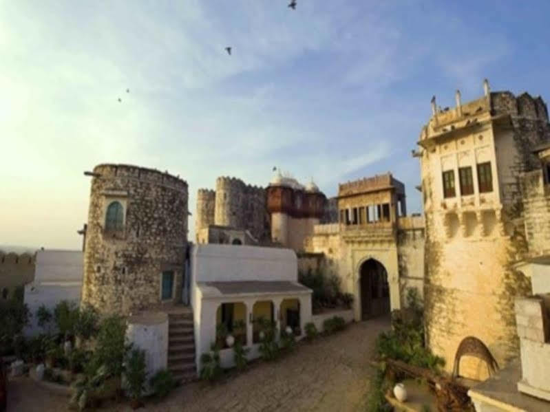 Atulya Fort Khejarla מראה חיצוני תמונה